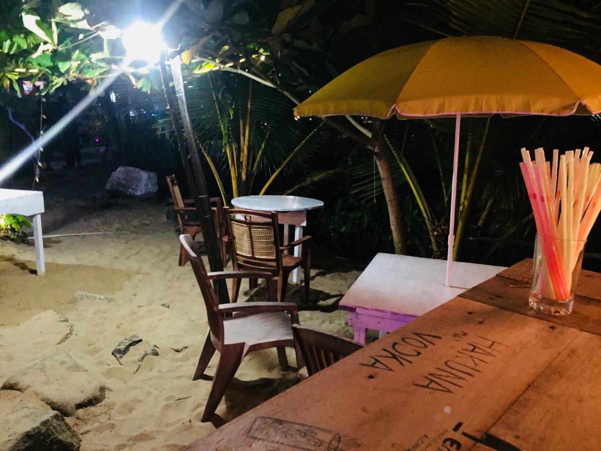 Sea Side Guest House Tangalle Dış mekan fotoğraf